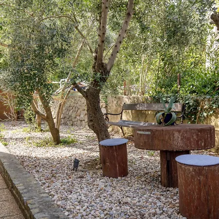 Noveanni By Interhome *