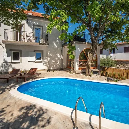 Holiday home Noveanni By Interhome Kornic